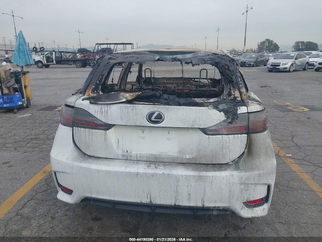JTHKD5BH7H2288191 Lexus CT 200H