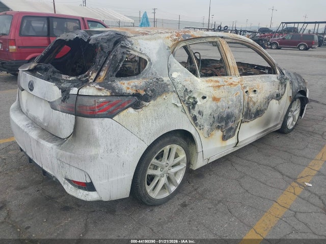 JTHKD5BH7H2288191 Lexus CT 200H