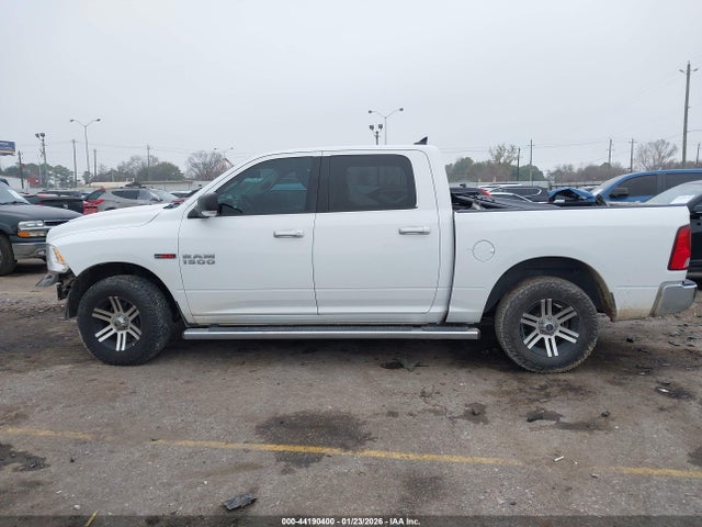 44190400 :رقم المزاد ، 1C6RR7LM1GS417590 vin ، 2016 Ram 1500 Lone Star مزاد بيع