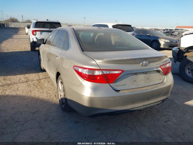 2015 TOYOTA CAMRY 4T1BF1FK1FU963556 Photo 2