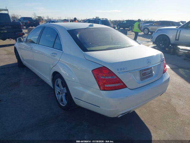 2012 MERCEDES-BENZ S 550 WDDNG9EB5CA480038 Photo 2
