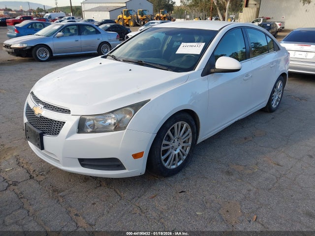 Chevrolet Cruze Eco Auto 2014 1G1PH5SB9E7215225 Image 2