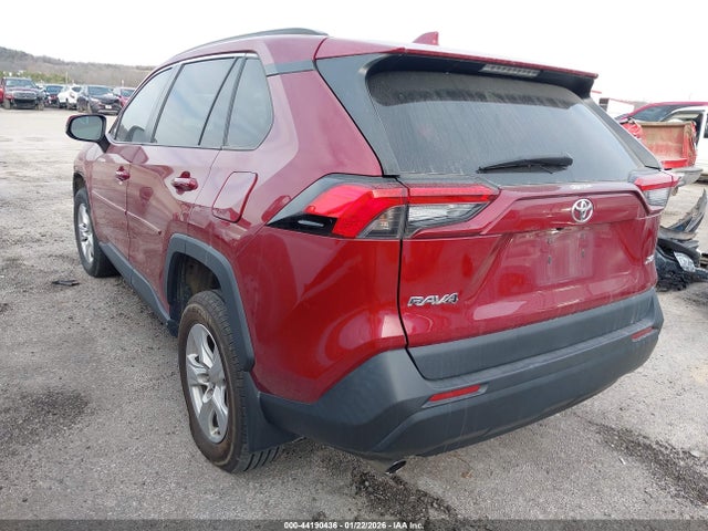 2020 TOYOTA RAV4 2T3W1RFV2LC055209 Photo 2