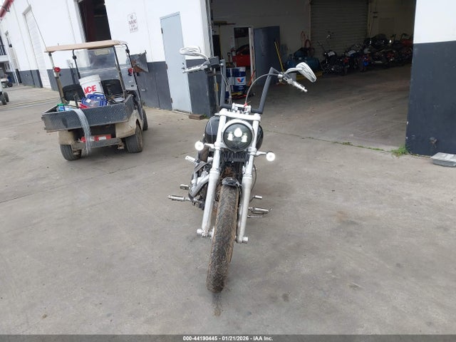 2011 HARLEY-DAVIDSON FXDC 1HD1GV435BC326698 Photo 4