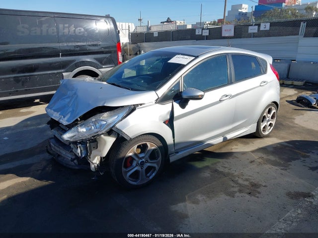 Ford FIESTA ST 2014 3FADP4GX4EM222283 Image 2