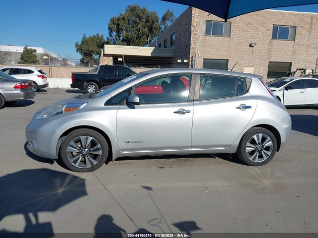 1N4BZ0CP7GC304450 Nissan LEAF SV