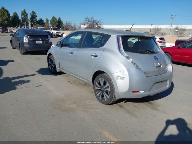 2016 NISSAN LEAF 1N4BZ0CP7GC304450 Photo 2