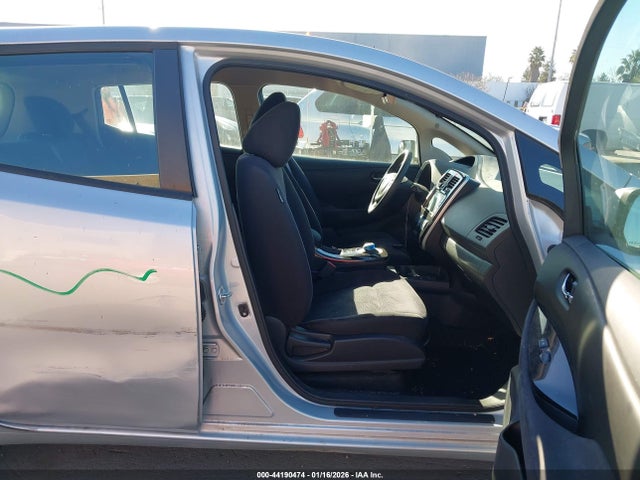 2016 NISSAN LEAF 1N4BZ0CP7GC304450 Photo 4