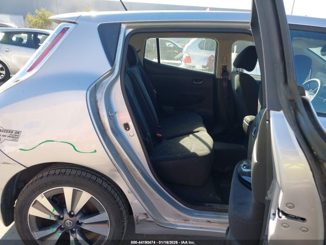 2016 NISSAN LEAF 1N4BZ0CP7GC304450 Photo 7