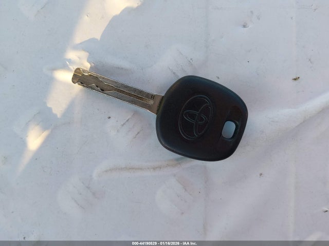 JTDEPRAE7LJ031390 Toyota COROLLA LE