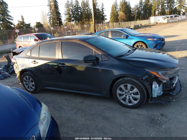 JTDEPRAE7LJ031390 Toyota COROLLA LE