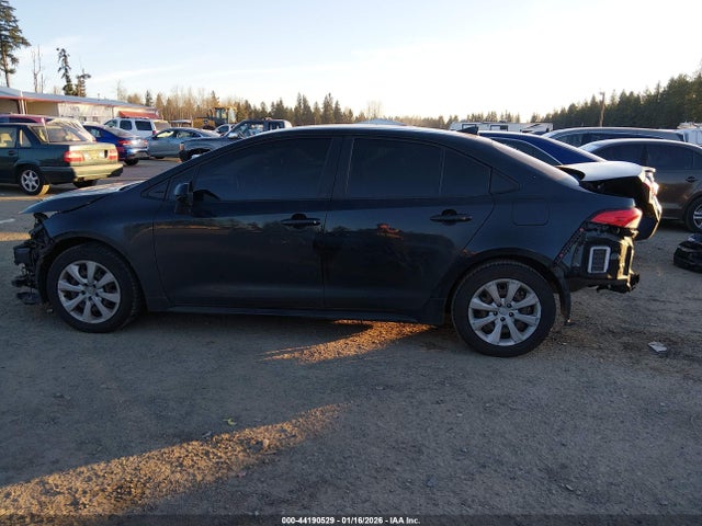 JTDEPRAE7LJ031390 Toyota COROLLA LE
