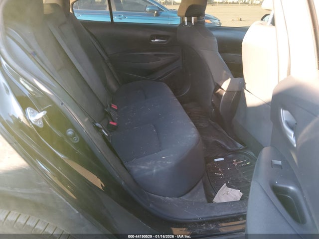 JTDEPRAE7LJ031390 Toyota COROLLA LE