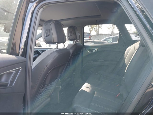 WA1H2BFZ9NP014423 Audi Q4 E-tron Premium Plus 50 Quattro
