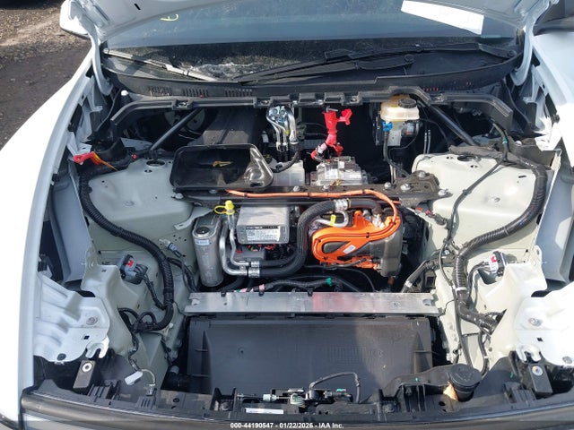 2026 TESLA MODEL Y 7SAYGDEDXTA438614 Photo 9