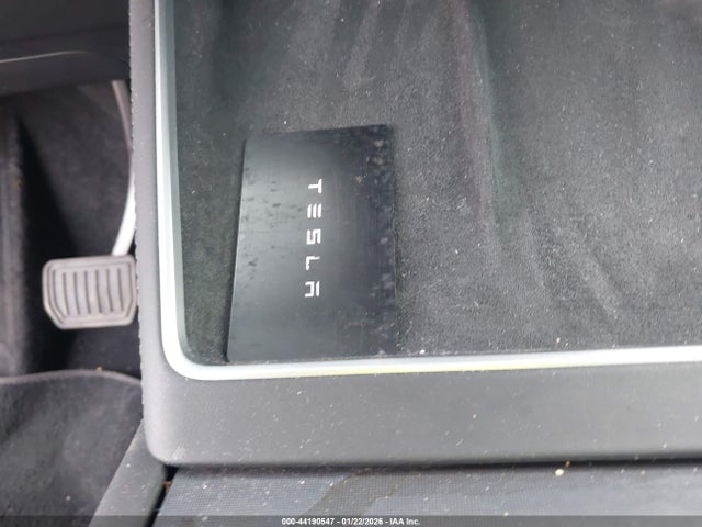 2026 TESLA MODEL Y 7SAYGDEDXTA438614 Photo 10