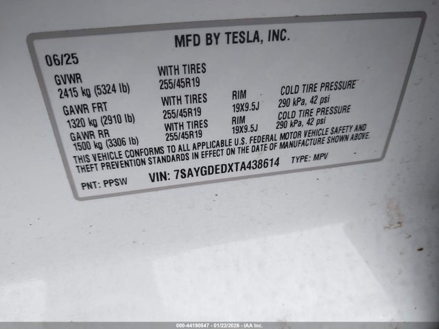 2026 TESLA MODEL Y 7SAYGDEDXTA438614 Photo 8