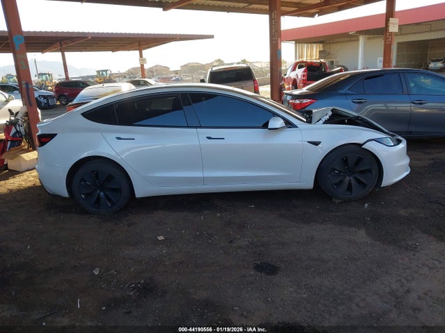 Tesla Model 3 Long Range Dual Motor All-wheel Drive 2024 5YJ3E1EB4RF817971 Image 13