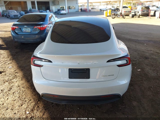 Tesla Model 3 Long Range Dual Motor All-wheel Drive 2024 5YJ3E1EB4RF817971 Image 16
