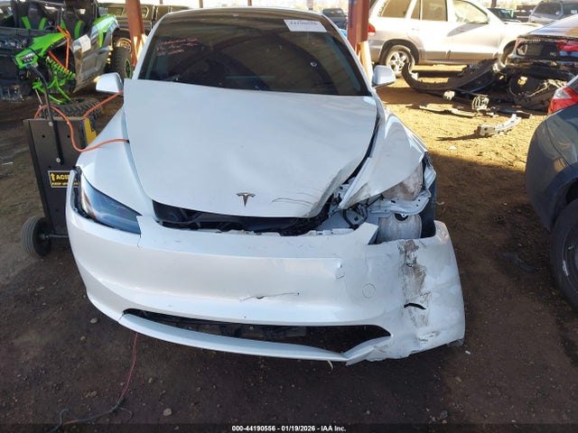 2024 TESLA MODEL 3 5YJ3E1EB4RF817971 Photo 5