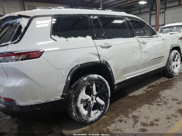 2023 JEEP GRAND CHEROKEE L 1C4RJKAGXP8799728 Photo 3