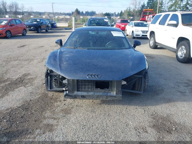 Audi R8 2018 WUABAAFX7J7902446 Image 26