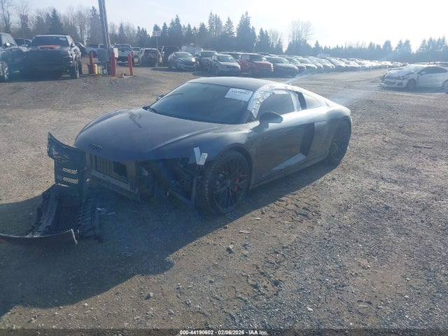 2018 AUDI R8 WUABAAFX7J7902446 Photo 1