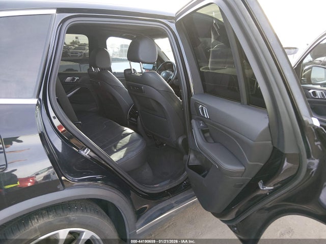 5UXCR6C55KLK88451 BMW X5 Xdrive40i