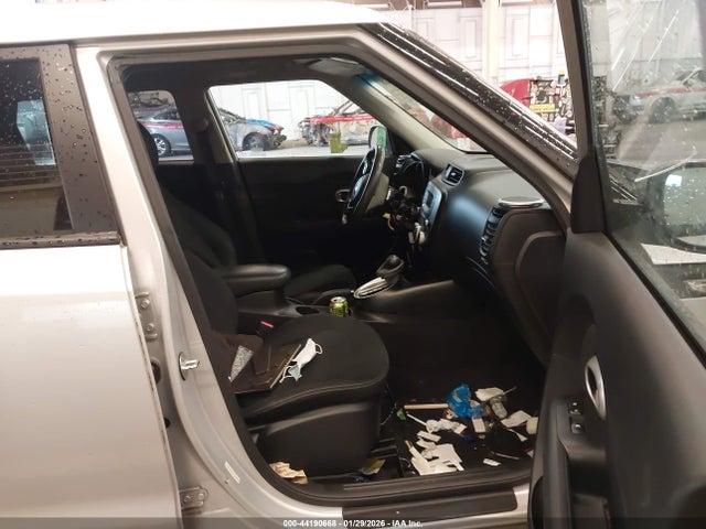 2014 KIA SOUL KNDJN2A21E7722982 Photo 4