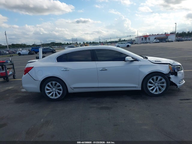 44190688 :رقم المزاد ، 1G4GB5G3XFF256699 vin ، 2015 Buick Lacrosse Leather مزاد بيع
