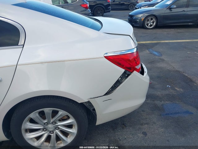 44190688 :رقم المزاد ، 1G4GB5G3XFF256699 vin ، 2015 Buick Lacrosse Leather مزاد بيع
