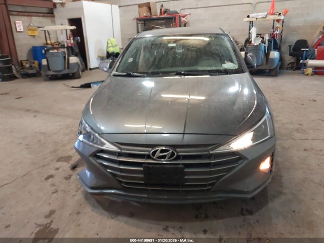 5NPD84LF9KH479087 Hyundai ELANTRA SEL