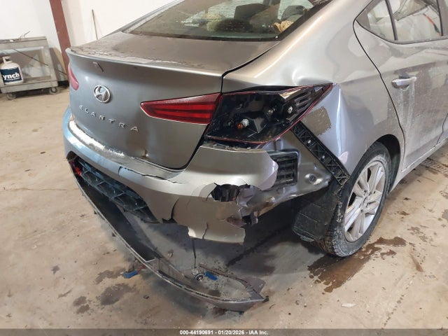 5NPD84LF9KH479087 Hyundai ELANTRA SEL