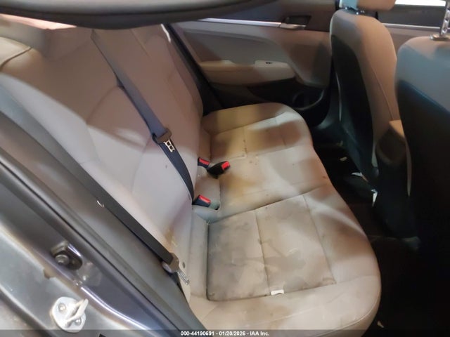5NPD84LF9KH479087 Hyundai ELANTRA SEL