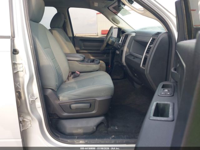 2016 RAM 1500 1C6RR6KG4GS268307 Photo 4