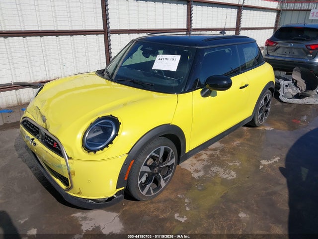 2025 MINI HARDTOP WMW23GD01S2W30469 Photo 1