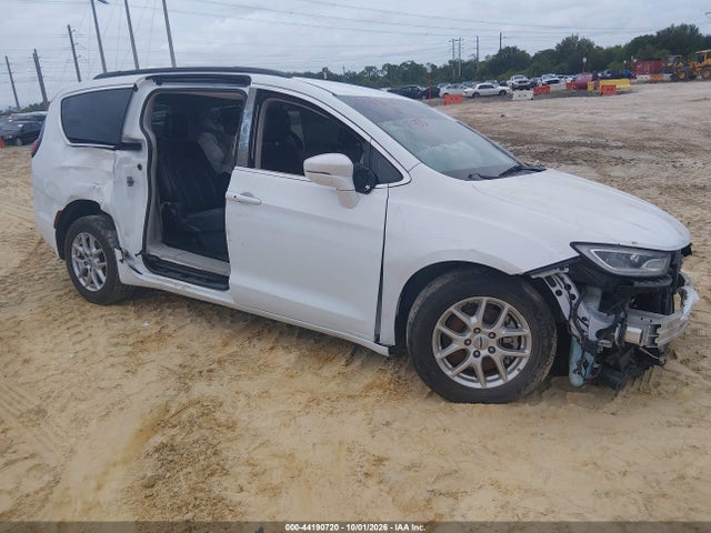 44190720 :رقم المزاد ، 2C4RC1BG7NR170982 vin ، 2022 Chrysler Pacifica Touring L مزاد بيع