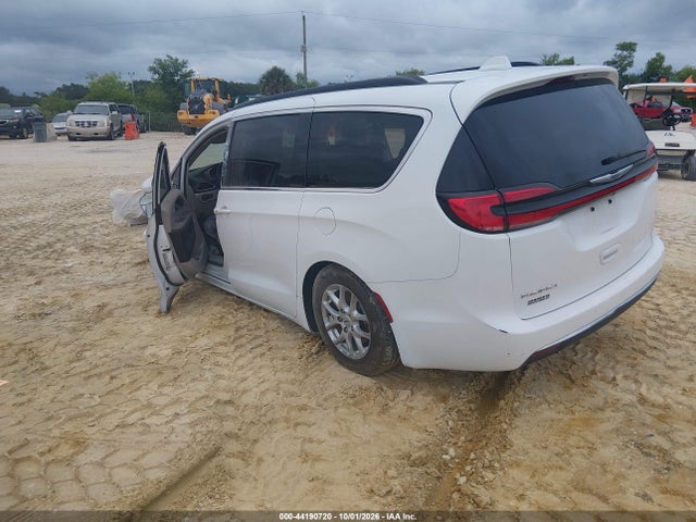 44190720 :رقم المزاد ، 2C4RC1BG7NR170982 vin ، 2022 Chrysler Pacifica Touring L مزاد بيع