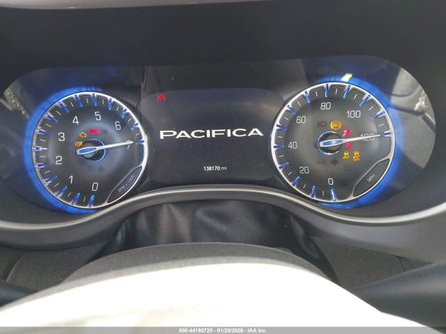 44190720 :رقم المزاد ، 2C4RC1BG7NR170982 vin ، 2022 Chrysler Pacifica Touring L مزاد بيع