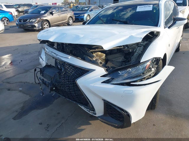 44190838 :رقم المزاد ، JTHB51FF4J5000484 vin ، 2018 Lexus Ls 500 F Sport مزاد بيع