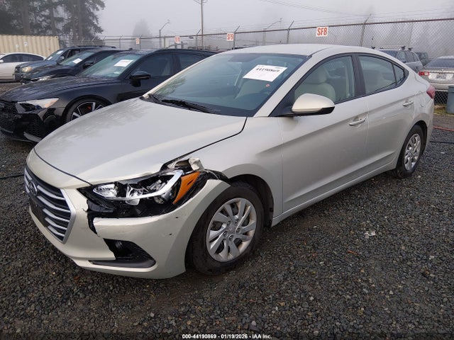 5NPD74LFXHH104742 Hyundai ELANTRA SE