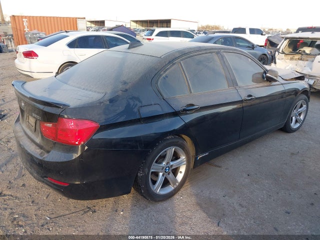 2014 Bmw 320i მანქანა იყიდება აუქციონზე, vin: WBA3B1G51ENT00832, აუქციონის ნომერი: 44190875