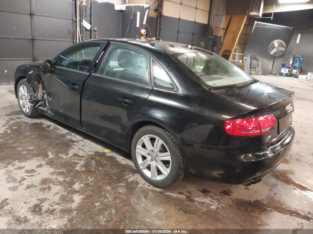 2011 AUDI A4 WAUBFAFL3BN022026 Photo 2