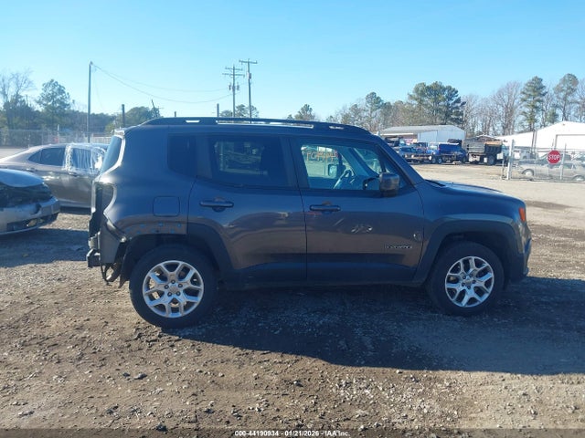 ZACCJBBB0JPJ02766 Jeep Renegade Latitude 4x4