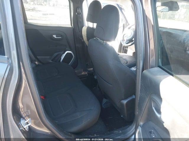 ZACCJBBB0JPJ02766 Jeep Renegade Latitude 4x4