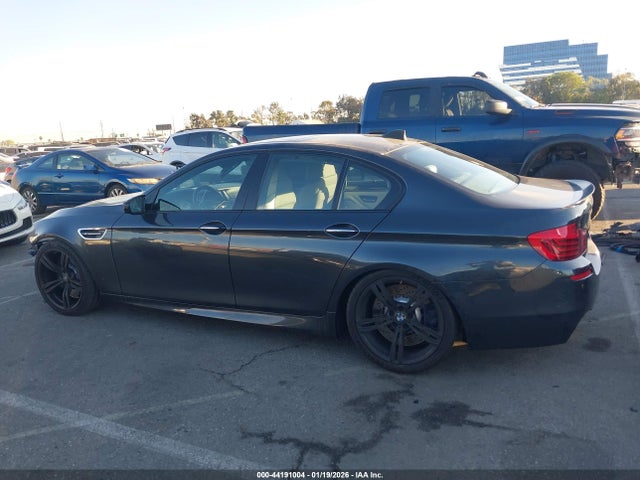WBSFV9C5XED594015 BMW M5