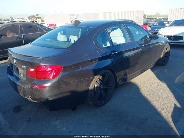 WBSFV9C5XED594015 BMW M5