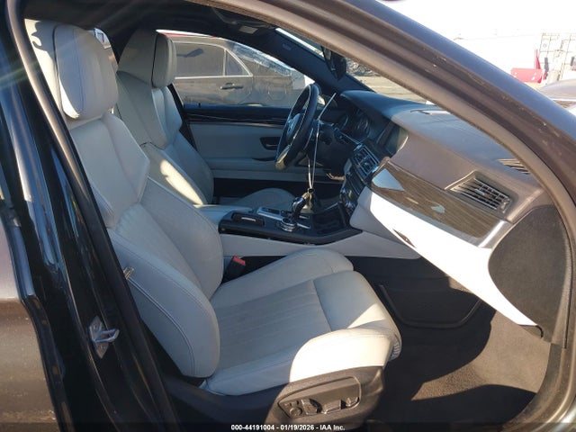 WBSFV9C5XED594015 BMW M5