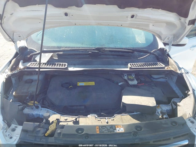 1FMCU0GXXGUC11872 Ford ESCAPE SE