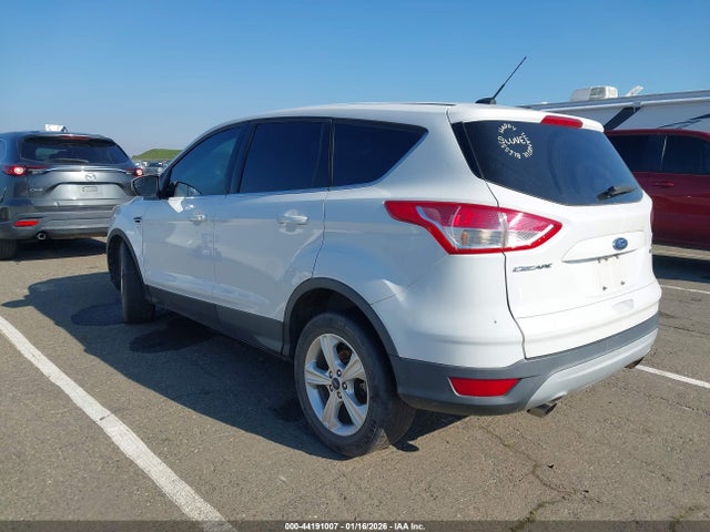 1FMCU0GXXGUC11872 Ford ESCAPE SE
